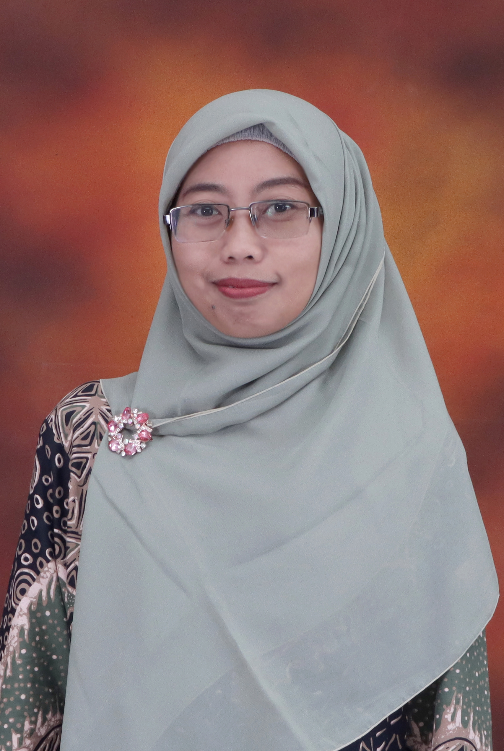 ANEKE WIDYARI PUTRI, S.Pd.